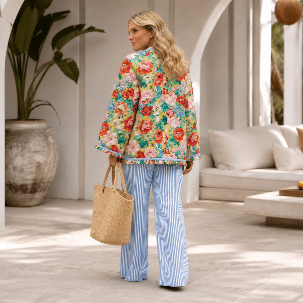 Chaqueta de invierno grande con estampado floral