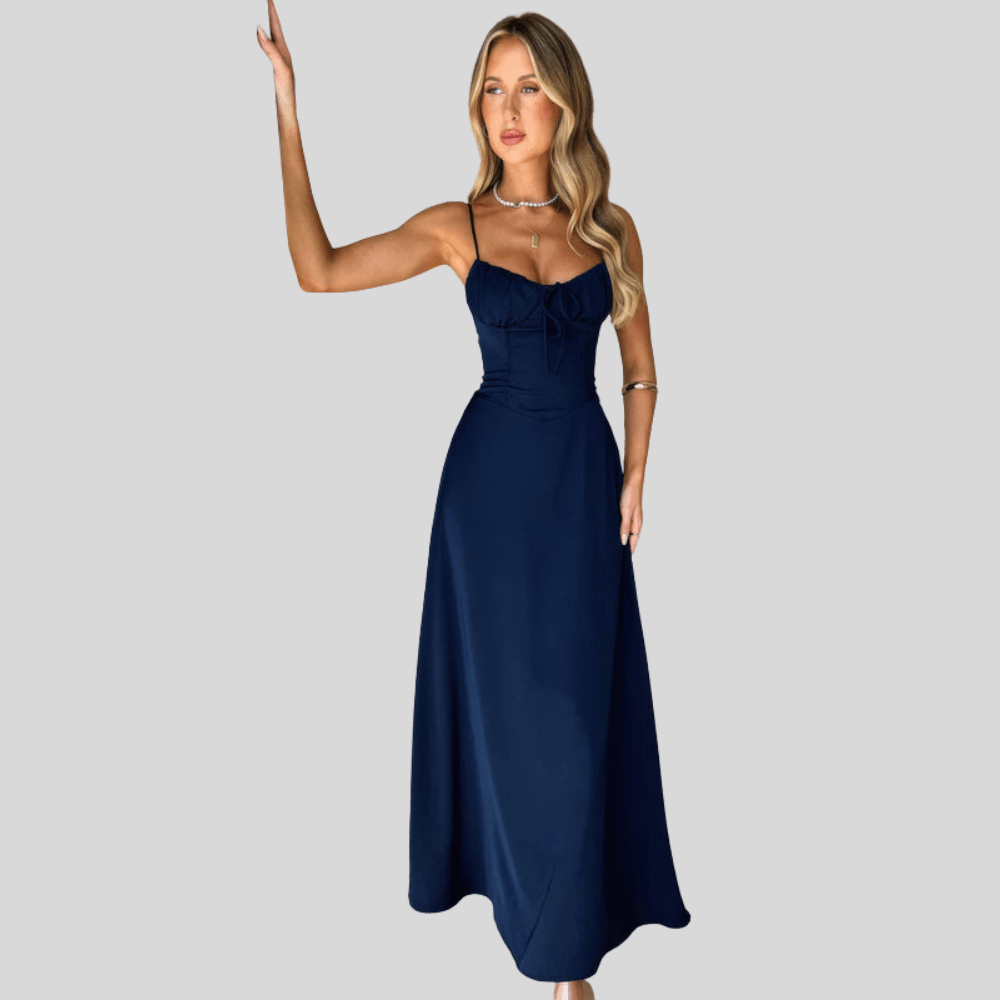Elegantes fließendes Maxikleid mit Silhouette
