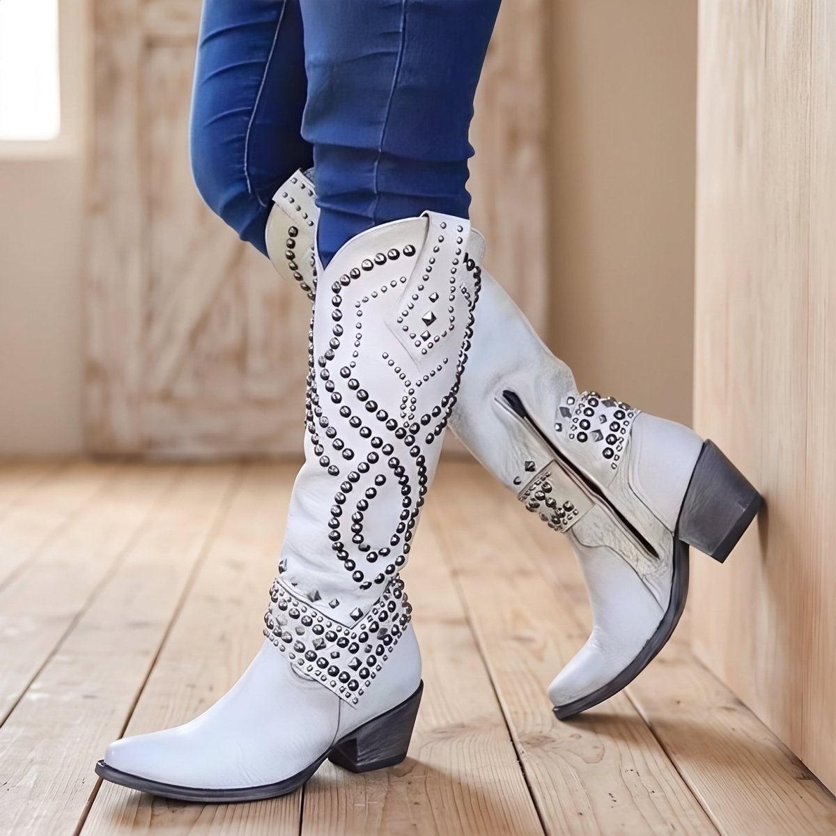 Botas occidentales hasta la rodilla adornadas