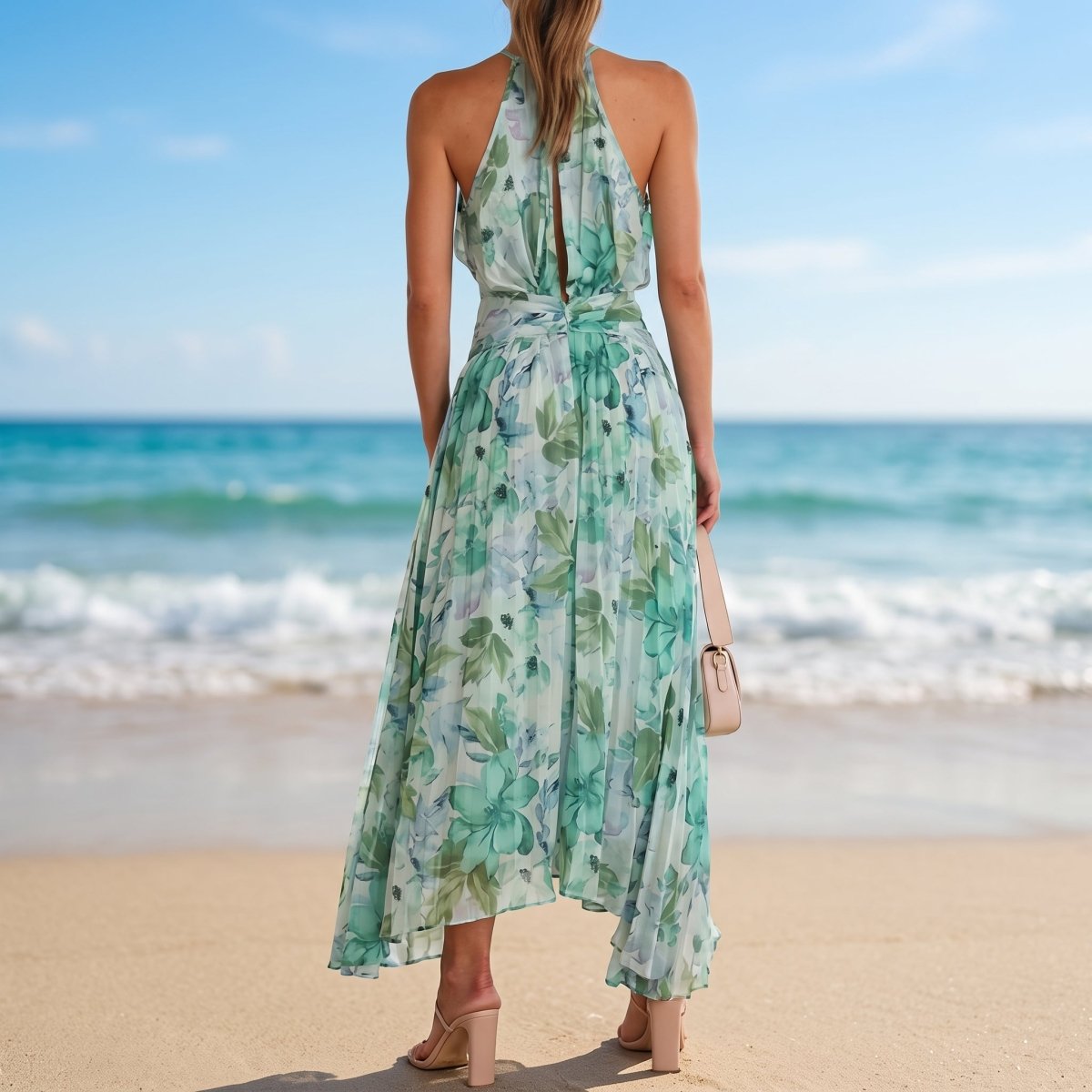 Vestido largo estampado con cuello halter