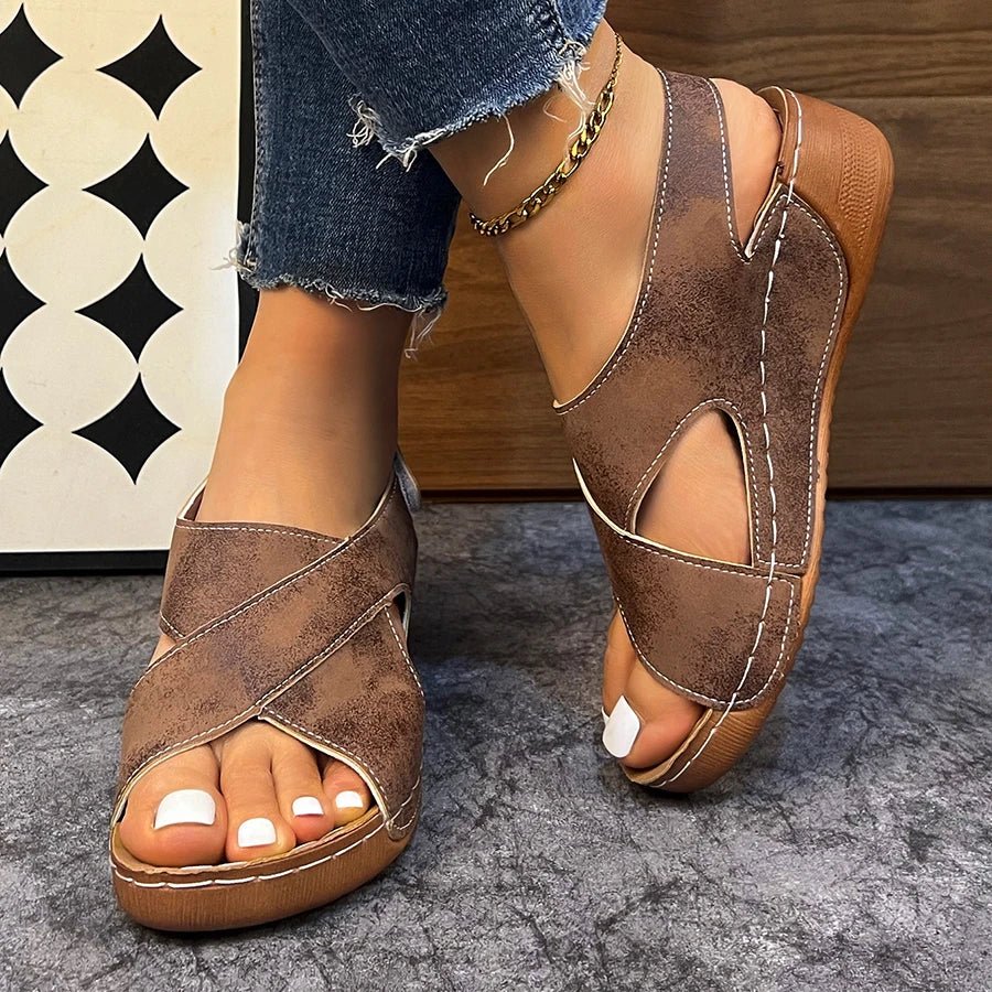 Sandalias cuña ligeras con punta abierta