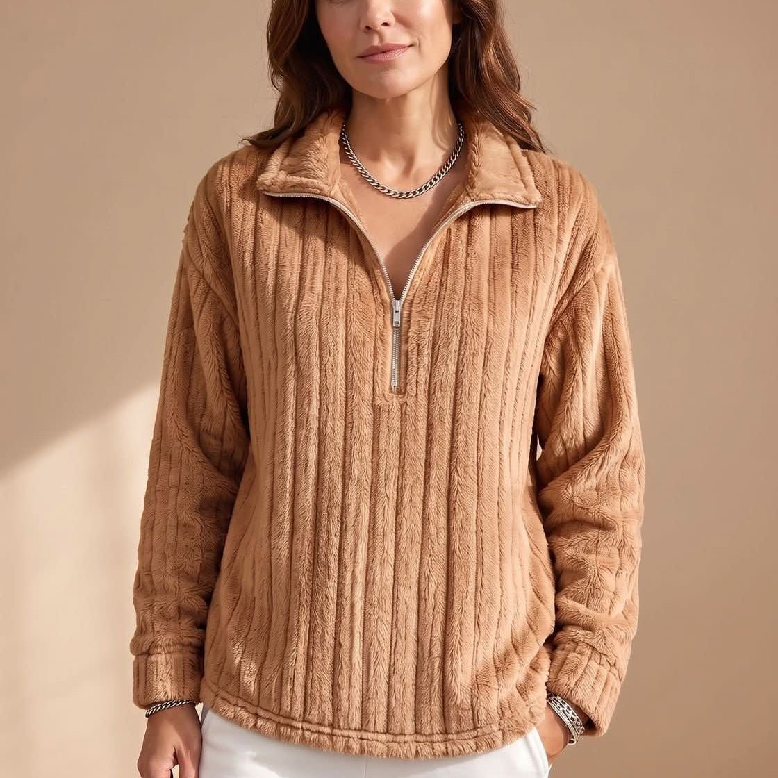 Lässiger Pullover mit Viertelreißverschluss