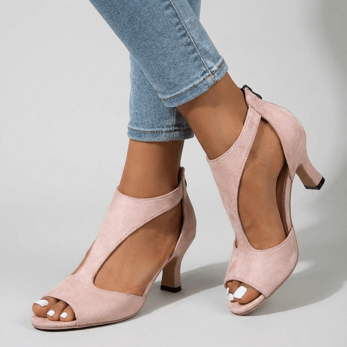 ITERPUB::cold-frugaze-16444874522973::01-hero_a_footwear