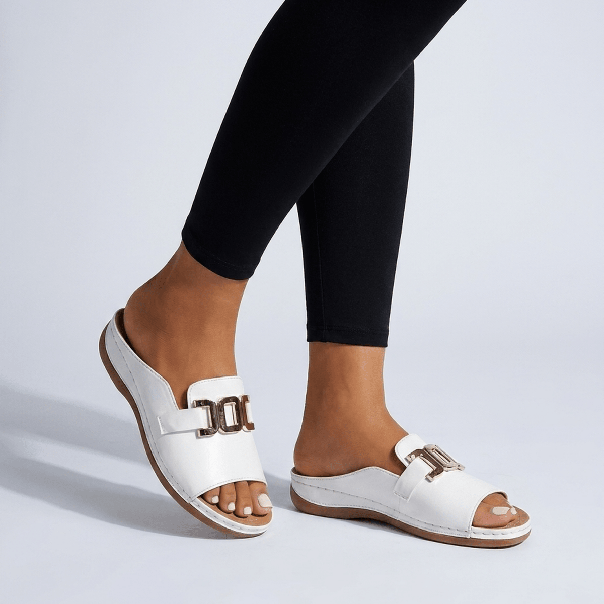 ITERPUB::cold-frugaze-16406897066333::01-hero_a_footwear