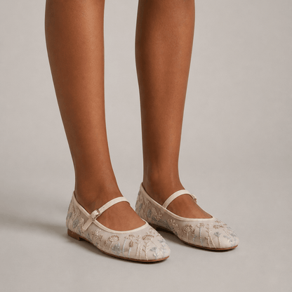 ITERPUB::cold-frugaze-16395972247901::01-hero_a_footwear