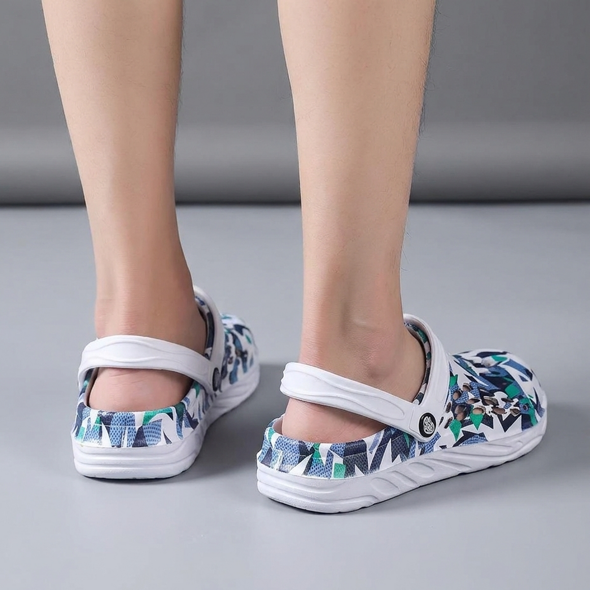 ITERPUB::cold-frugaze-16507846689117::02-hero_back_footwear