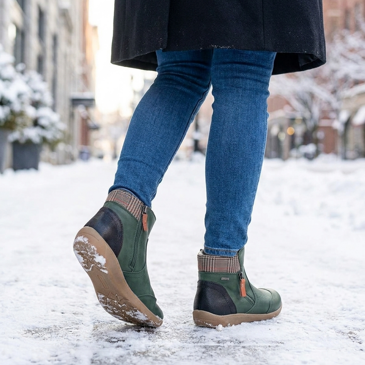 ITERPUB::cold-frugaze-16507831353693::02-hero_back_footwear