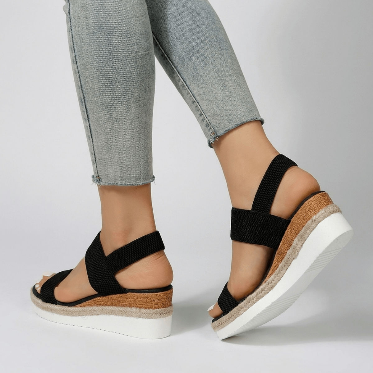 ITERPUB::cold-frugaze-16401250091357::02-hero_back_footwear
