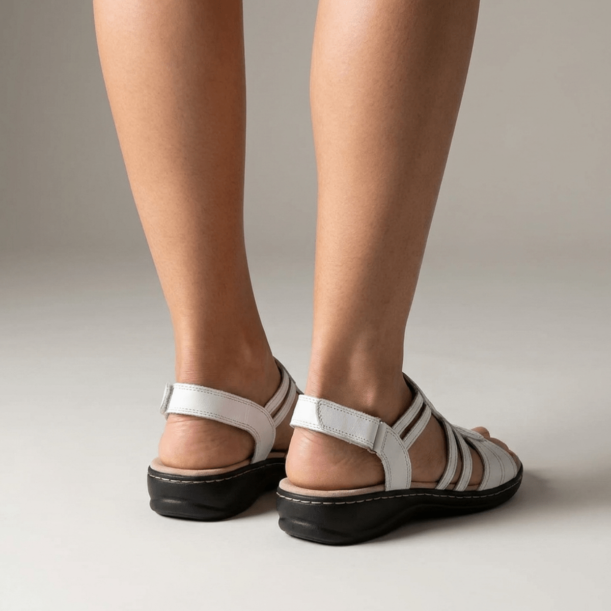 ITERPUB::cold-frugaze-16417926873437::02-hero_back_footwear