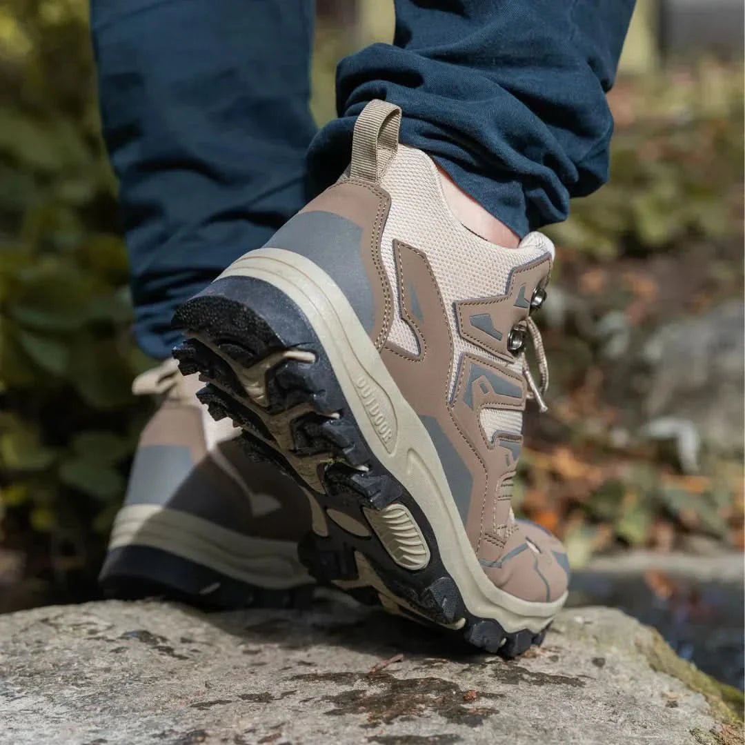 Outdoor Walking Boots for Hiking and Travel