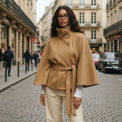 Cape-Parka mit Bindegürtel