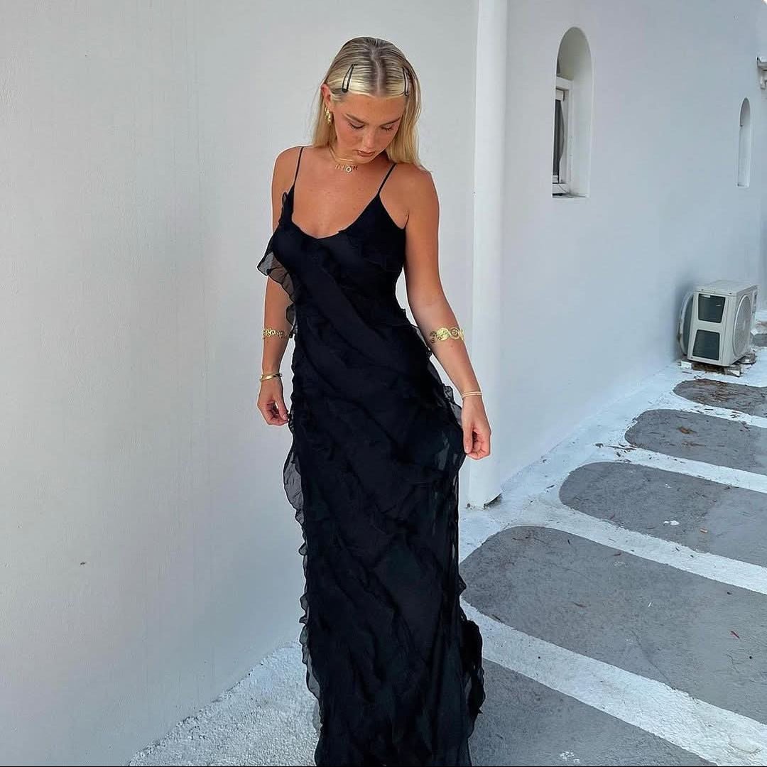 Schmeichelndes Maxikleid mit Rüschen