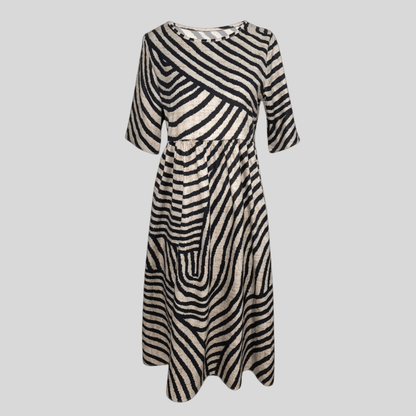 Lebhaftes Midikleid mit Zebramuster