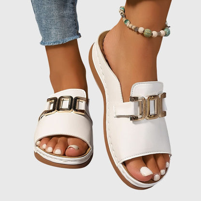 Sandalen mit offener Zehenpartie und Schnalle