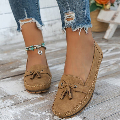 Timeless Leather Bow Loafers