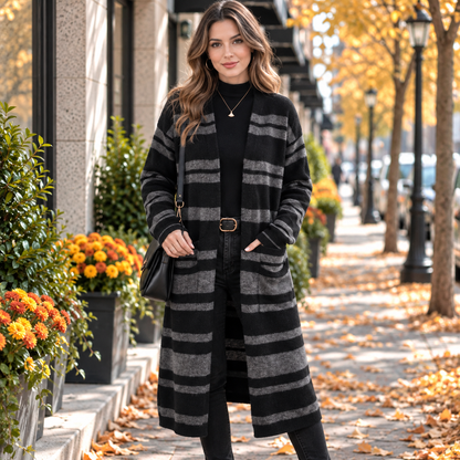 Übergroße gestreifte Longline-Strickjacke