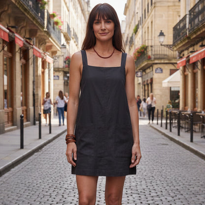 Mini-Kleid mit quadratischem Ausschnitt
