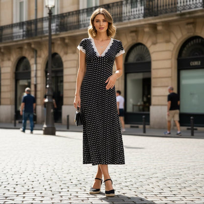 Maxikleid mit V-Ausschnitt und Polka-Dots