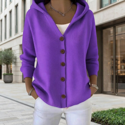 Lässige Strickjacke mit Kapuze und Knopfleiste