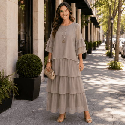 Fließendes Maxikleid mit Stufenrock und weiten Ärmeln