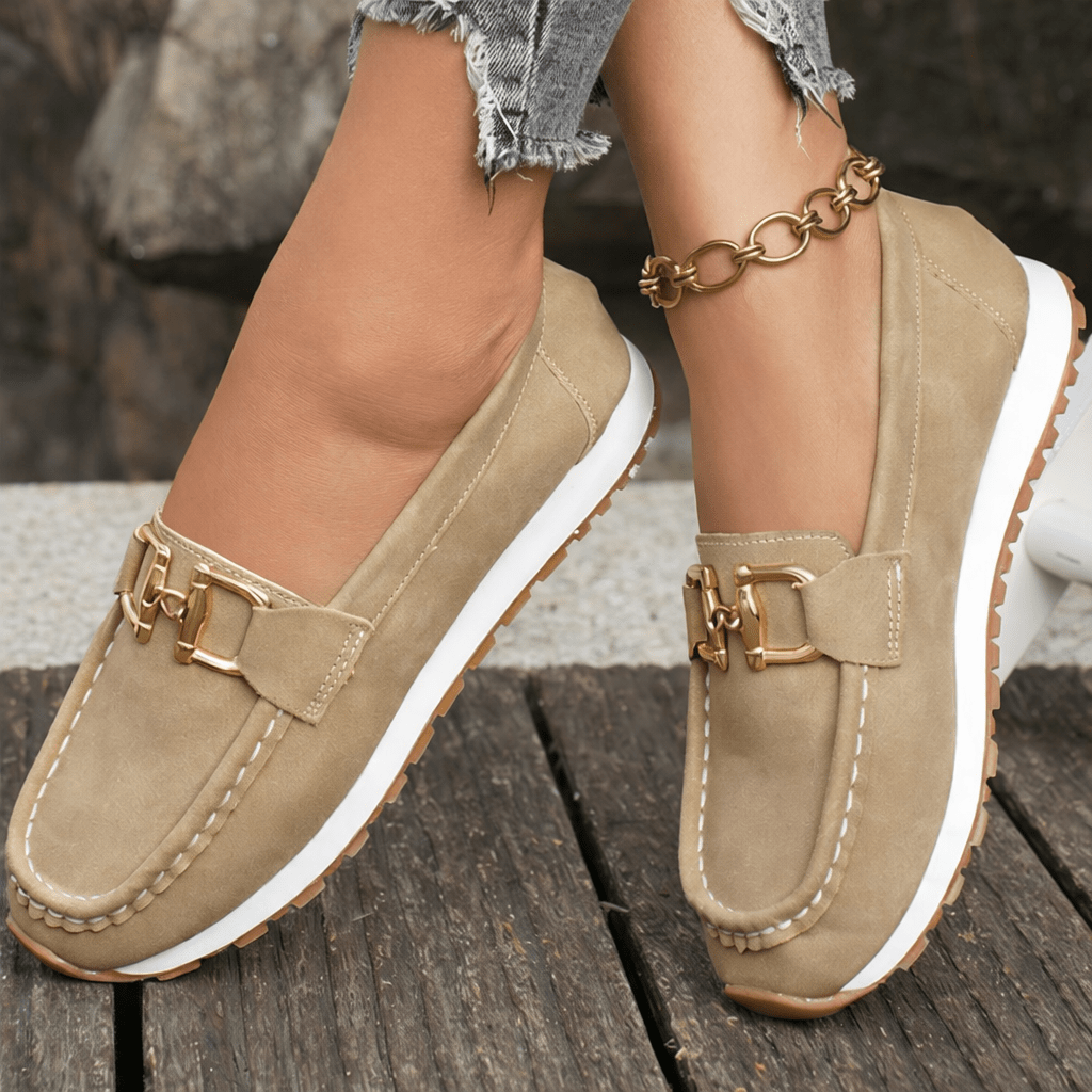 Sleek Leather Loafers Chain