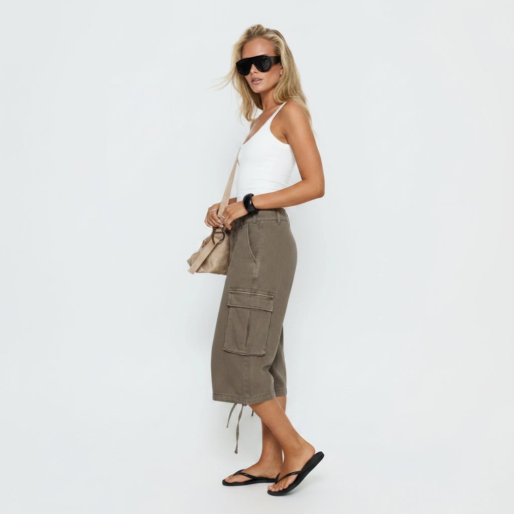 Everyday Cargo Capris with Deep Utility Pockets