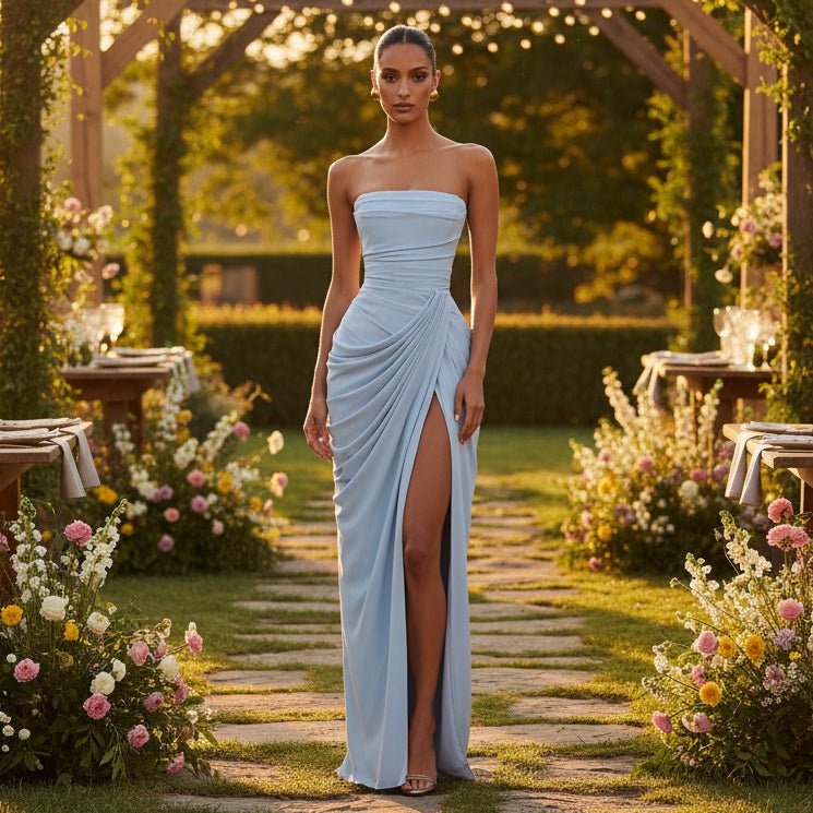 Elegant Floor-Length Dress with a Flattering Silhouette