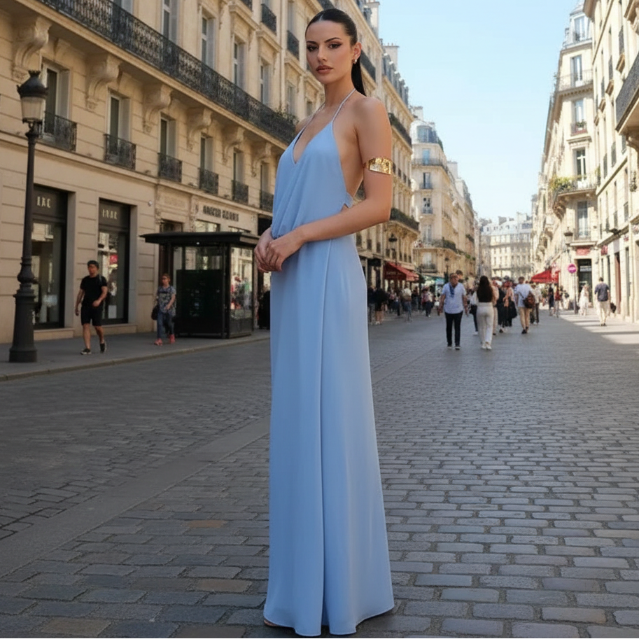 Schmeichelndes Maxikleid mit offenem Rücken und fließendem Schnitt