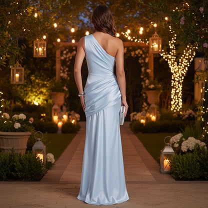 Maxikleid mit einem Schulterträger