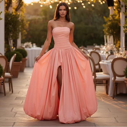 Trägerloses Maxikleid