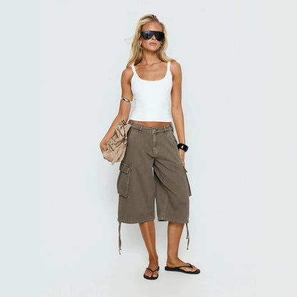 Everyday Cargo Capris with Deep Utility Pockets