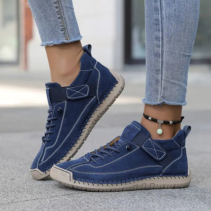 Lightweight Leather Walking Sneakers