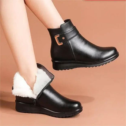 Flache Winterstiefeletten mit weicher, stützender Sohle