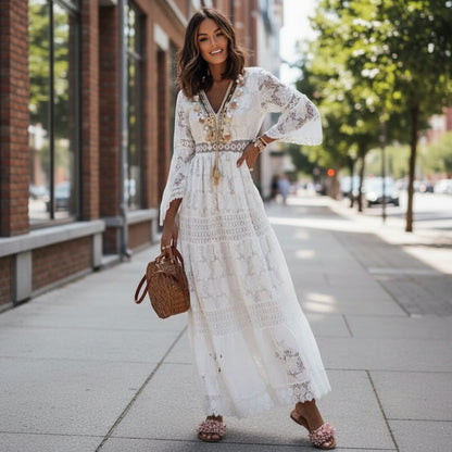 Fließendes Bohemian-Maxikleid