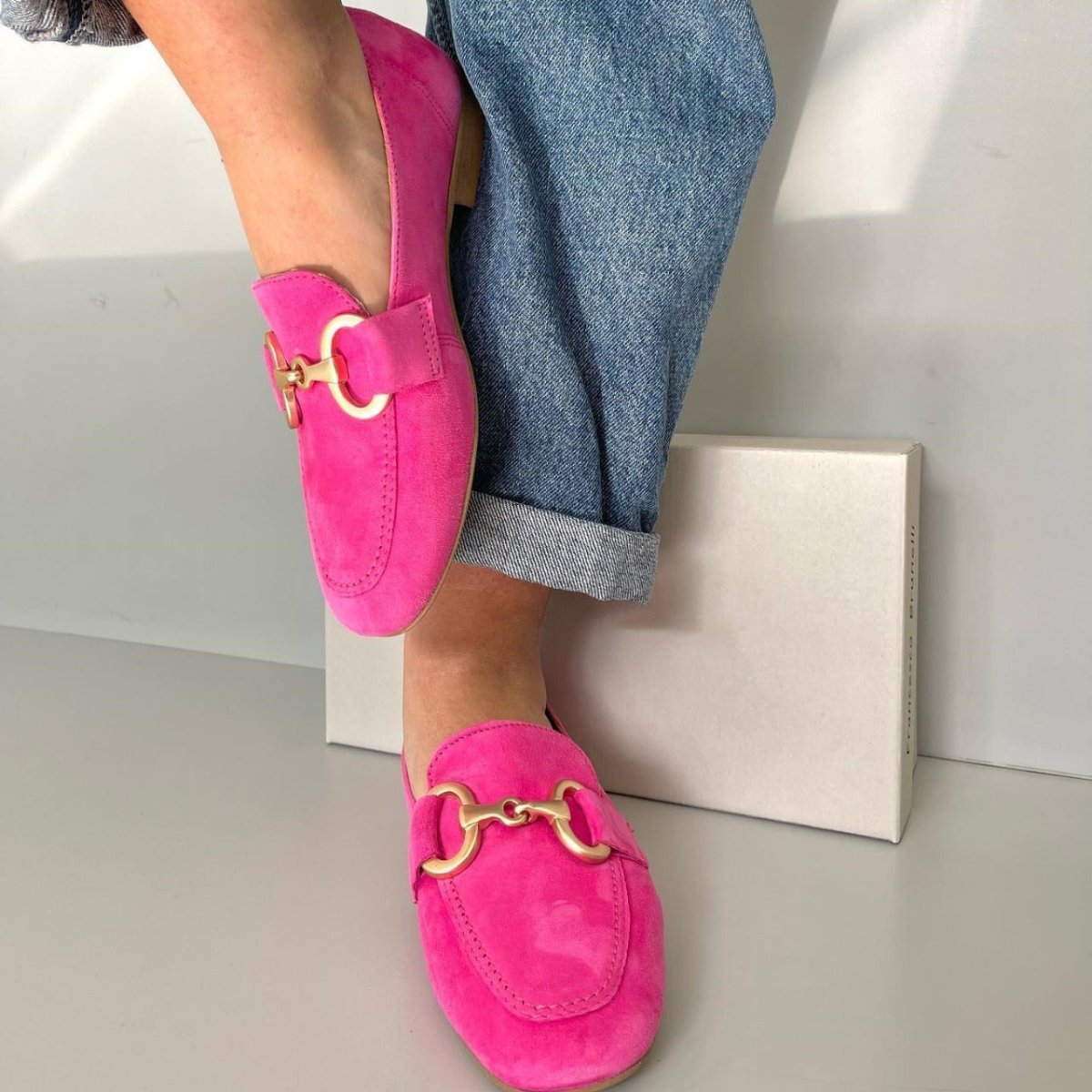 Schicke goldene Akzent bequeme alltägliche Loafers