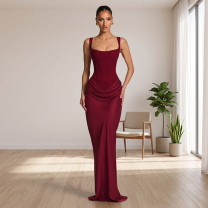 Vestido largo de noche elegante con tirantes finos