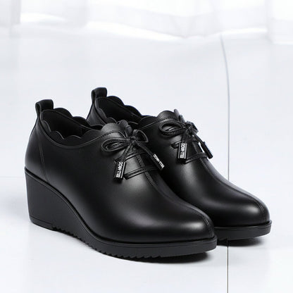 Lace Platform Pointed Toe Pumps