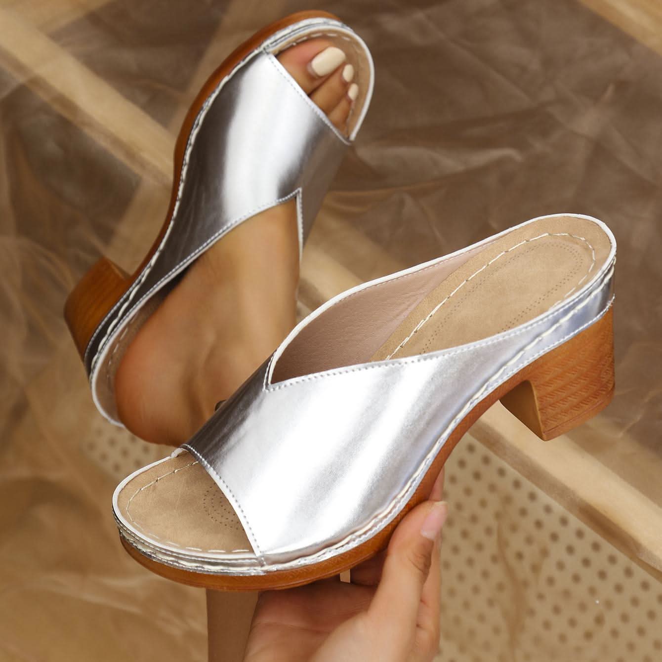 Elegante orthopädische Sandalen
