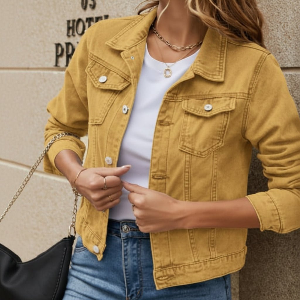 Leichte Jeansjacke mit kariertem Besatz
