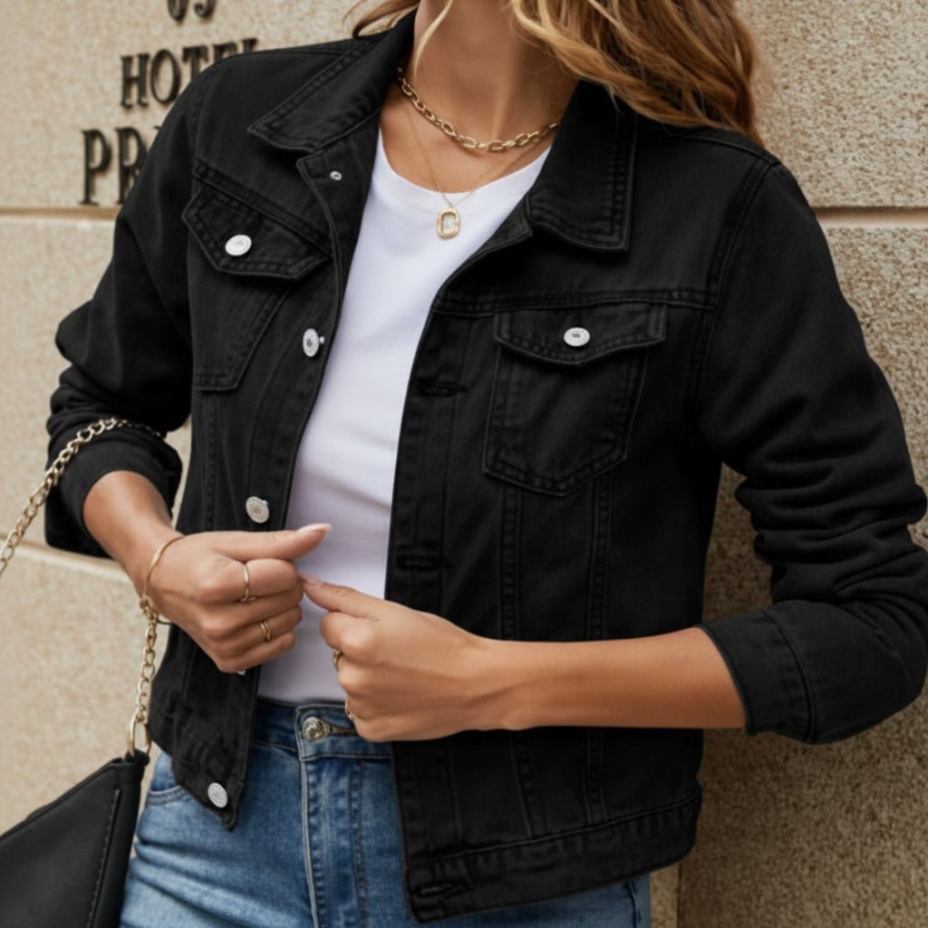 Leichte Jeansjacke mit kariertem Besatz