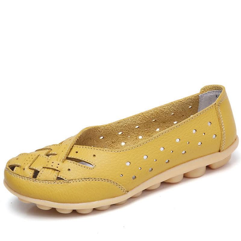 White Round-Toe Ballet Flats for All-Day Wear