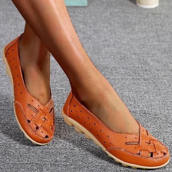 White Round-Toe Ballet Flats for All-Day Wear