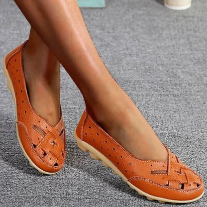 White Round-Toe Ballet Flats for All-Day Wear