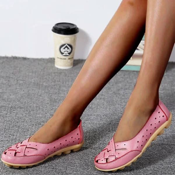 White Round-Toe Ballet Flats for All-Day Wear