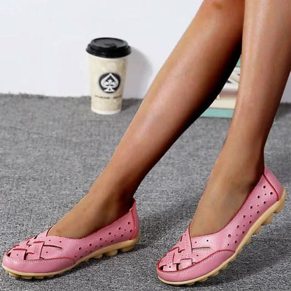 White Round-Toe Ballet Flats for All-Day Wear