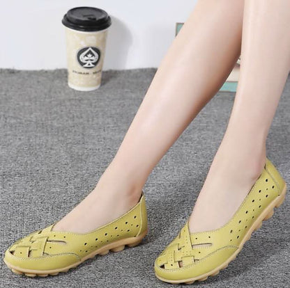 White Round-Toe Ballet Flats for All-Day Wear