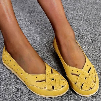 White Round-Toe Ballet Flats for All-Day Wear