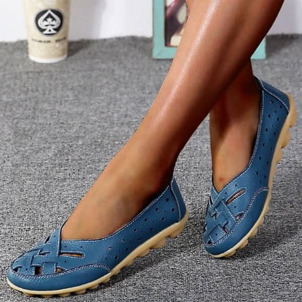 White Round-Toe Ballet Flats for All-Day Wear