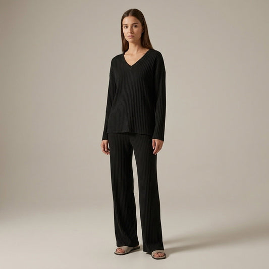 Kaia | Conjunto de estar por casa para mujer con top de cuello en V y pantalones de pierna ancha