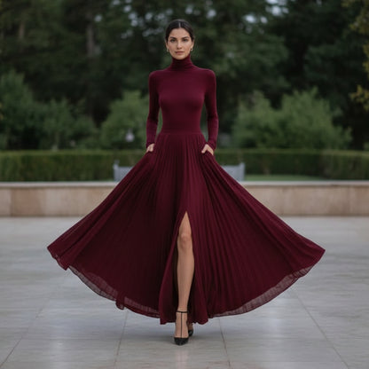 Plissiertes Maxikleid mit Rollkragen